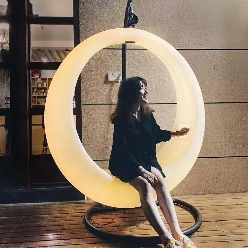Gardening Tools - Moon-shaped patio swing for outdoor garden